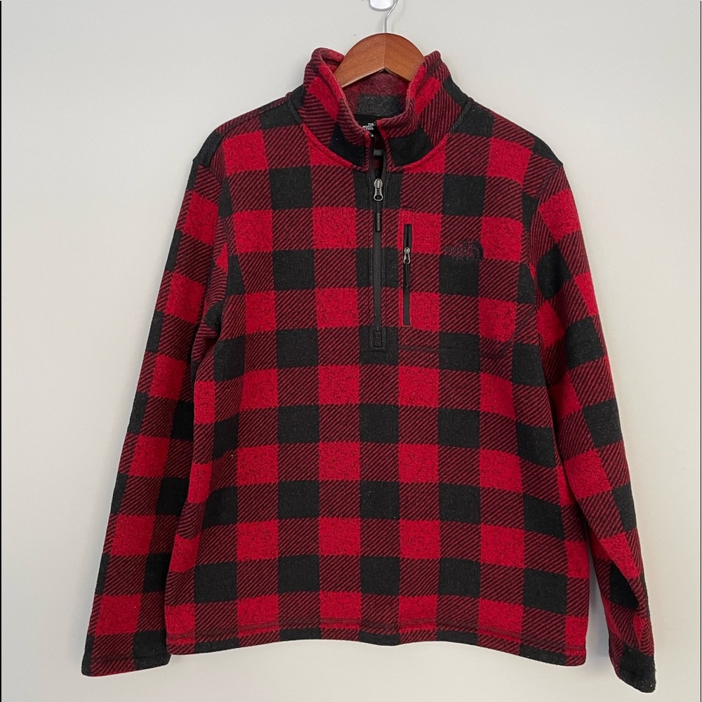 The North Face men’s 1/4 zip fleece pullover